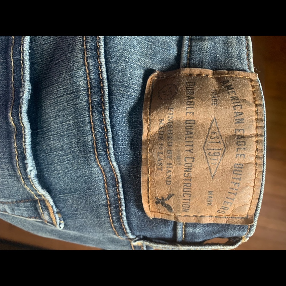 American Eagle men’s 33x30 jeans. Great condition